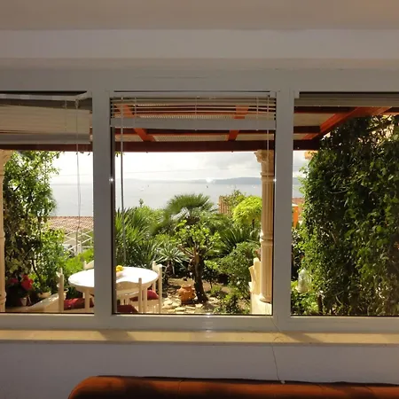 Ruhiggelegenes Sutdio Mit Gartenterrasse In Strandnaehe By Interhome Apartman